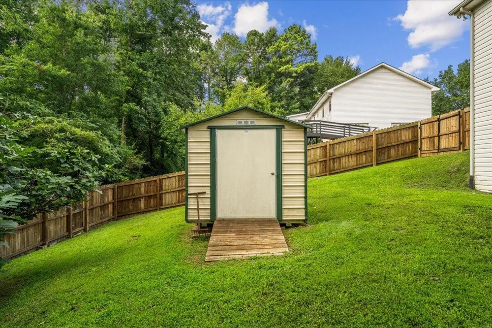 318 Eaglebend Drive Cohutta, GA 30710