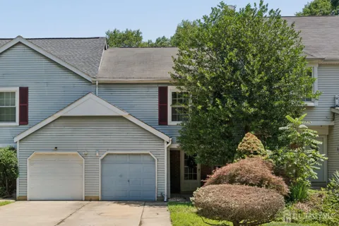 6 Bradford Drive