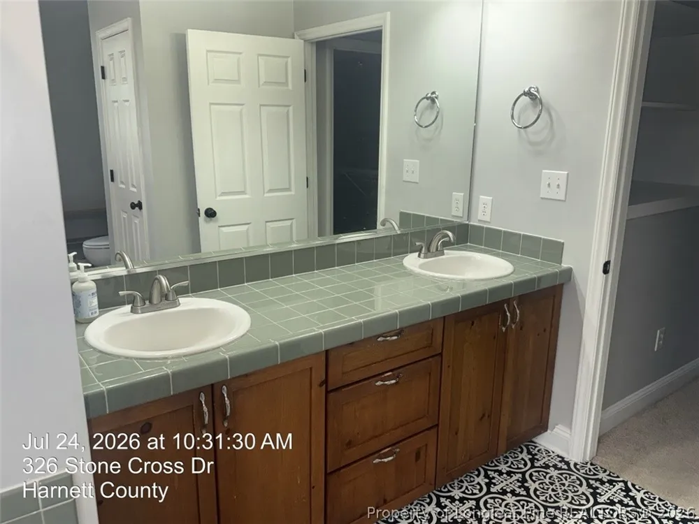 326 Stone Cross Drive Spring Lake, NC 28390