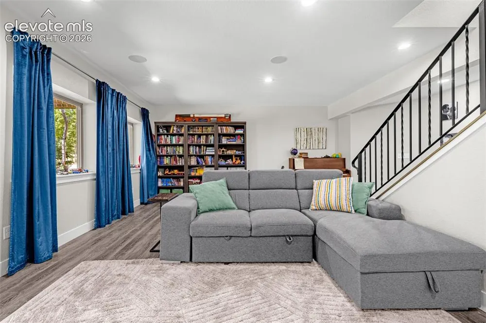 6770 Eagle Mountain Road Manitou Springs, CO 80829