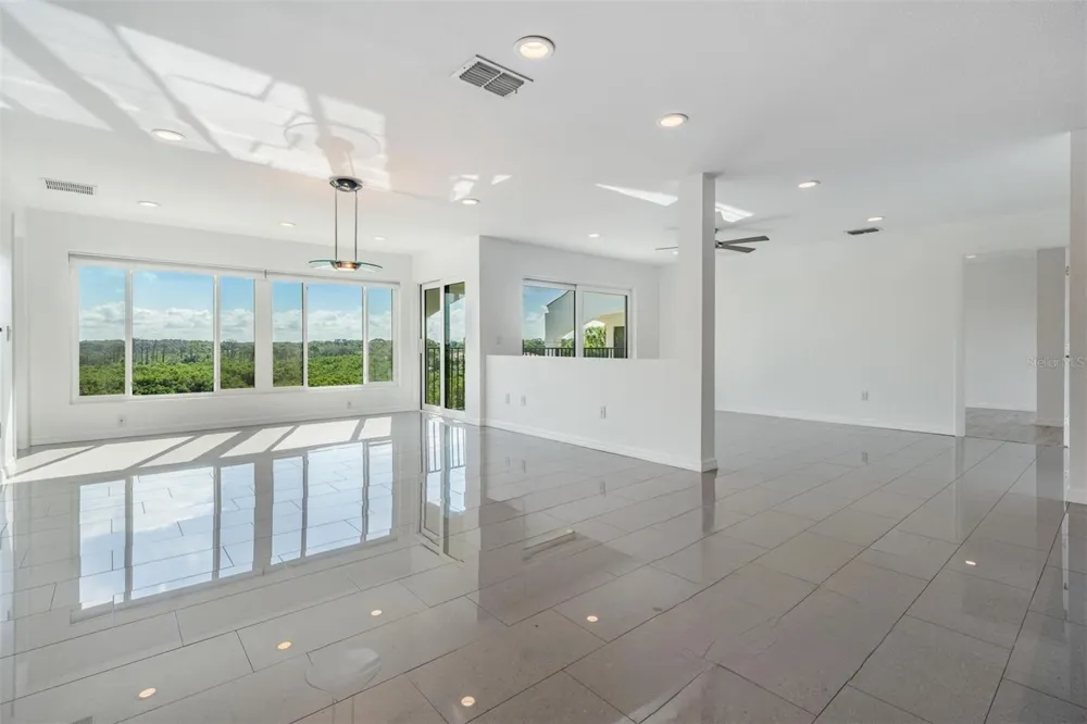 244 MARINER DRIVE #244 Tarpon Springs, FL 34689