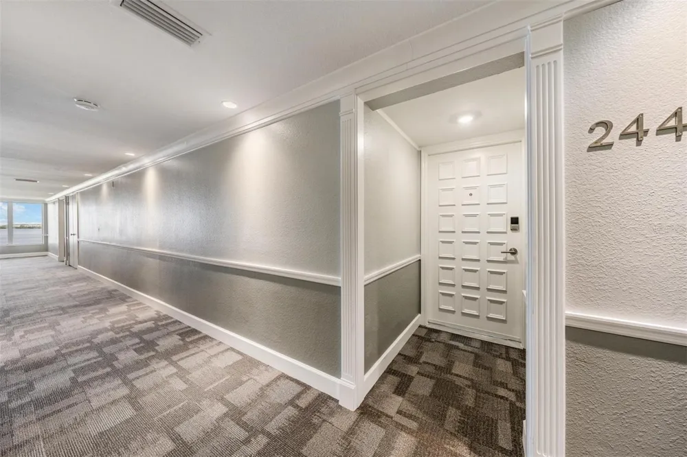 244 MARINER DRIVE #244 Tarpon Springs, FL 34689