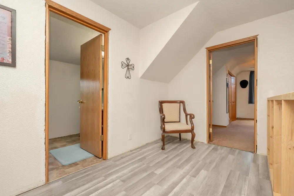 38653 Woodview Circle Le Center, MN 56057