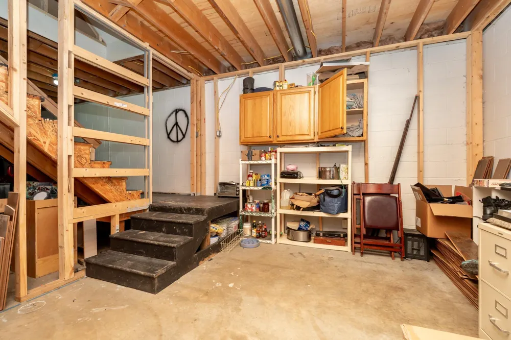 38653 Woodview Circle Le Center, MN 56057