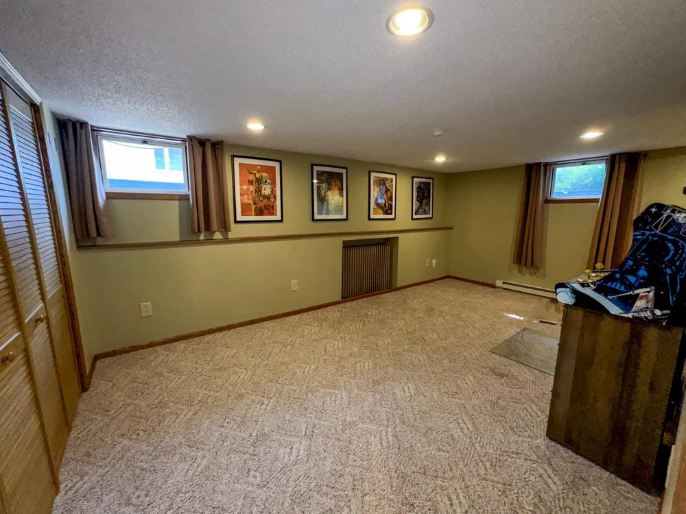 316 S Ash Street Crookston, MN 56716
