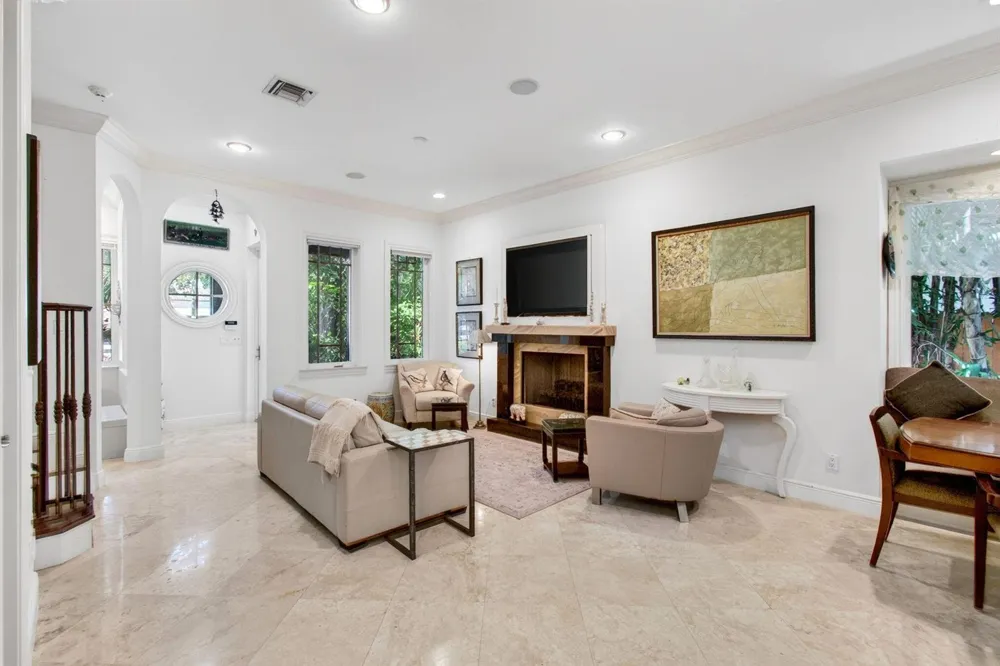 113 NW 1st Avenue Delray Beach, FL 33444
