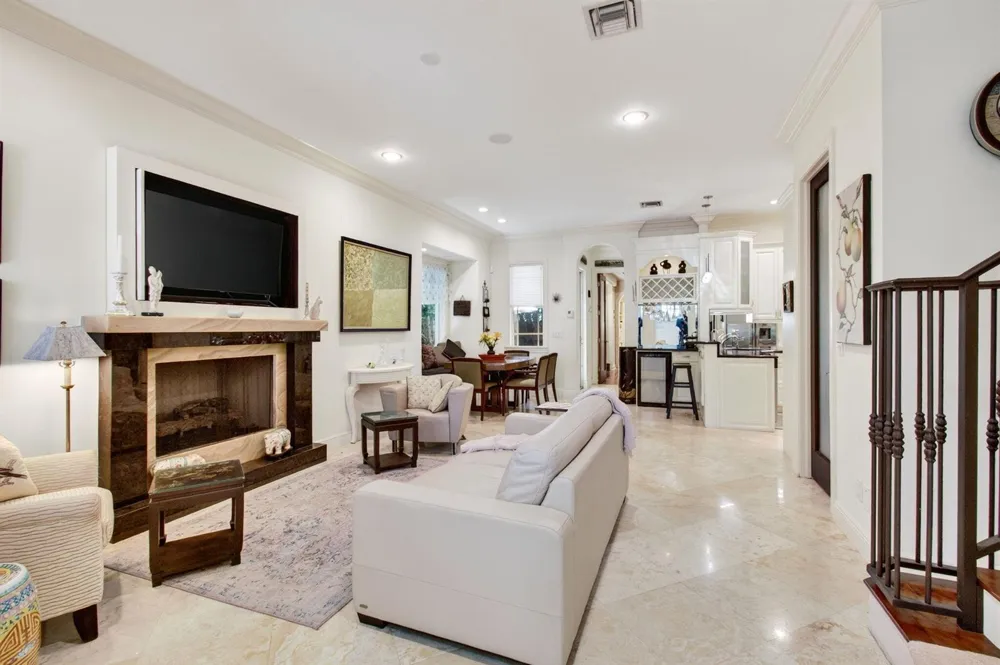 113 NW 1st Avenue Delray Beach, FL 33444