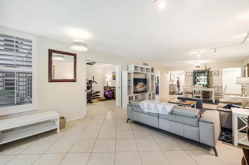 933 Cypress Grove Drive #103 Pompano Beach, FL 33069