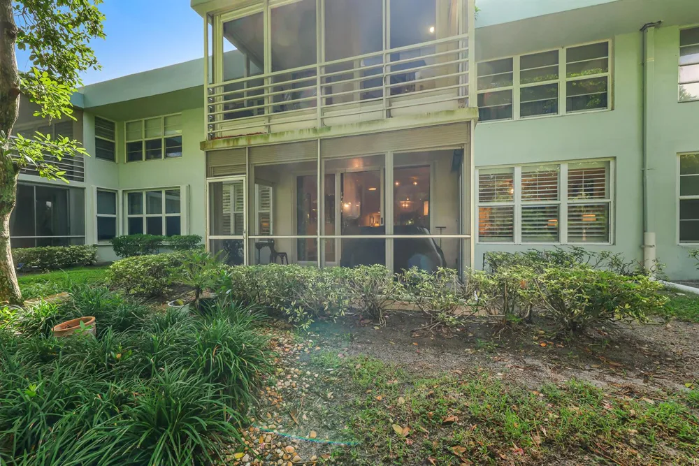 933 Cypress Grove Drive #103 Pompano Beach, FL 33069