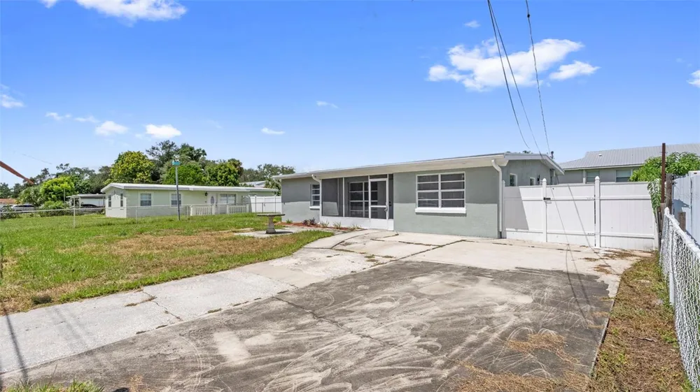 7710 CORAL VINE LANE Tampa, FL 33619