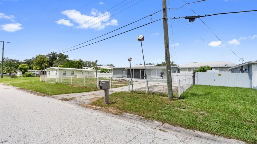 7710 CORAL VINE LANE Tampa, FL 33619
