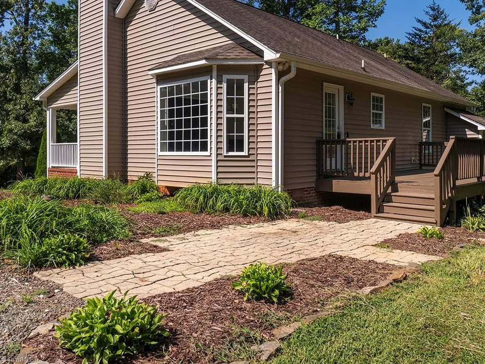 3955 Chucks Court Burlington, NC 27215