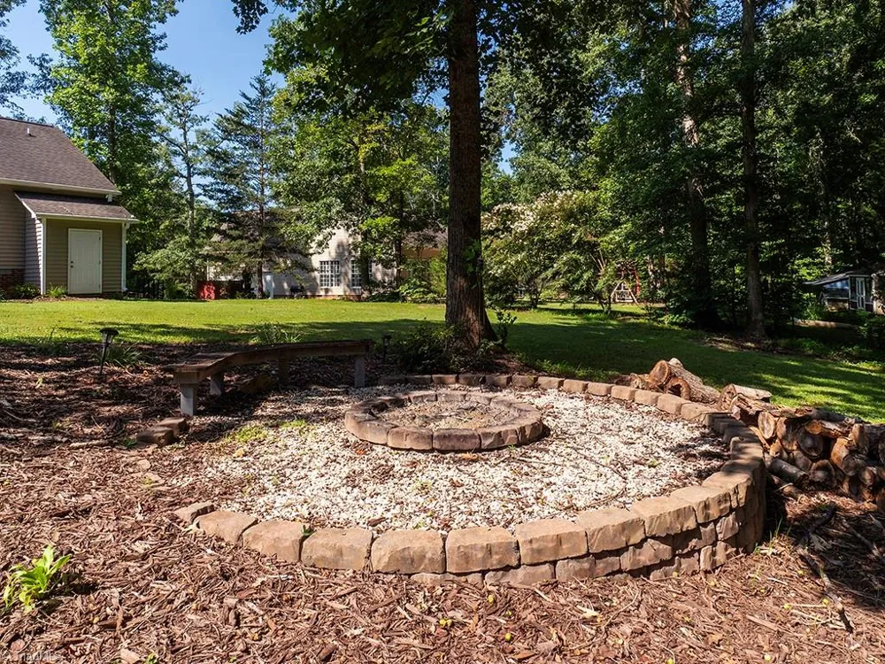 3955 Chucks Court Burlington, NC 27215