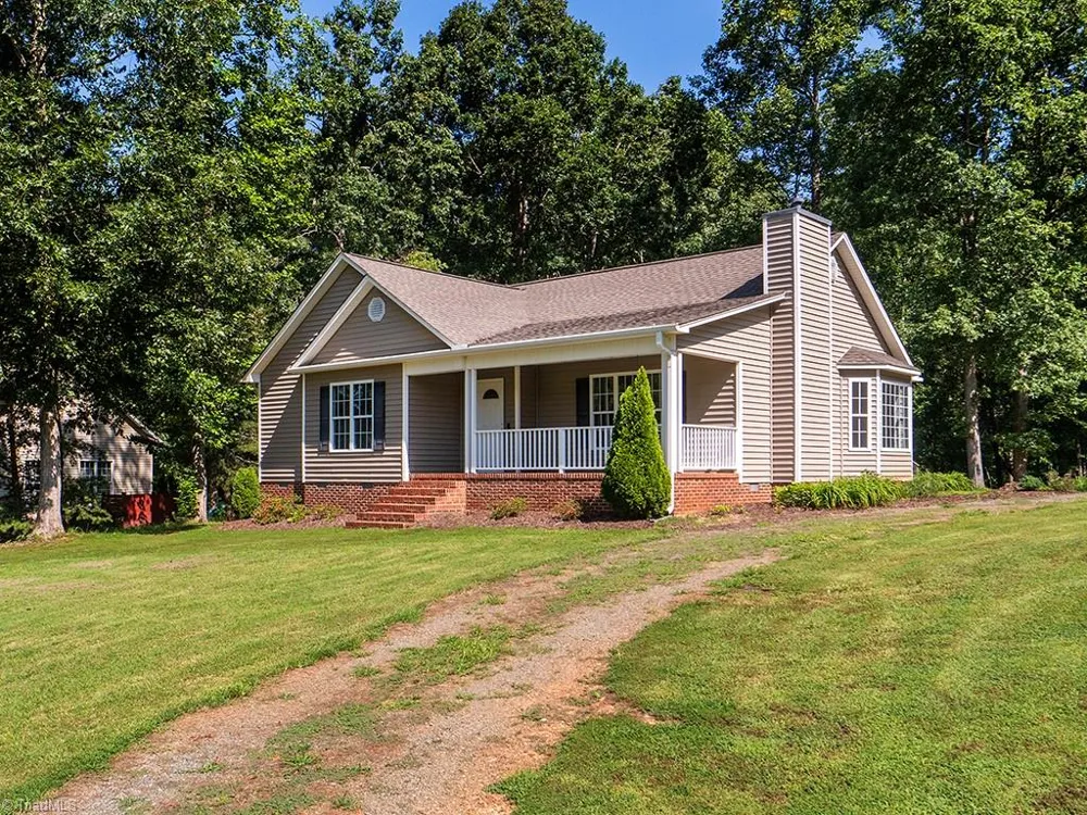 3955 Chucks Court Burlington, NC 27215