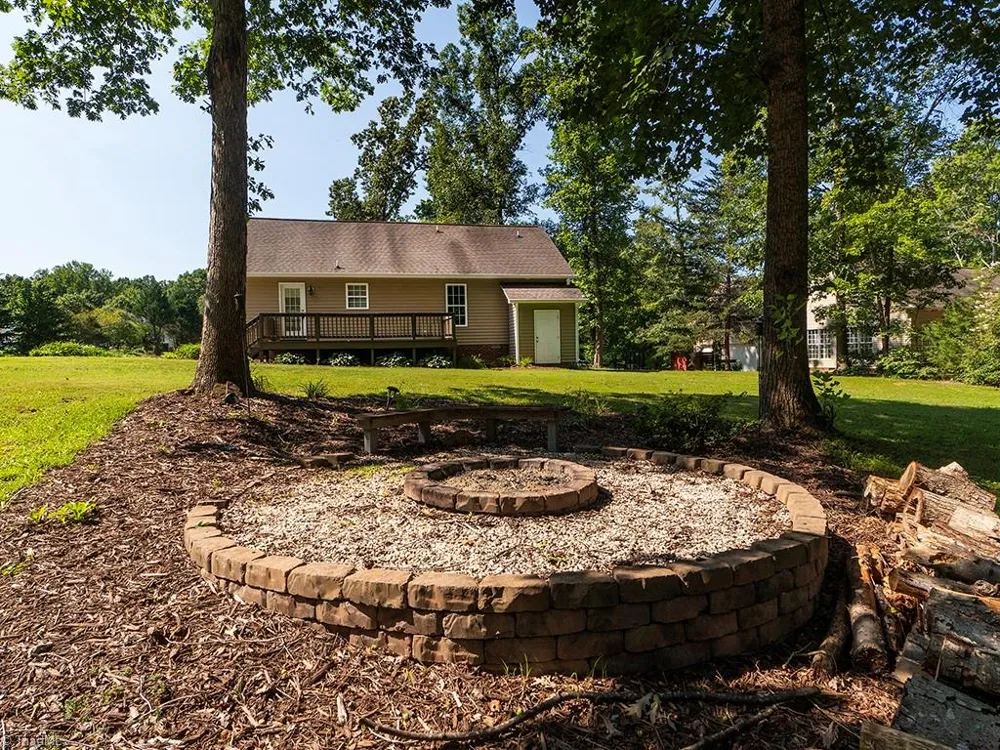 3955 Chucks Court Burlington, NC 27215