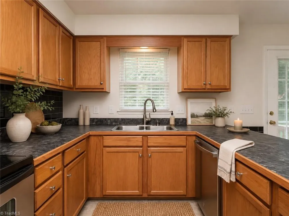 3955 Chucks Court Burlington, NC 27215