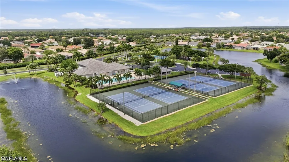 Dresden Court Fort Myers, FL 33912