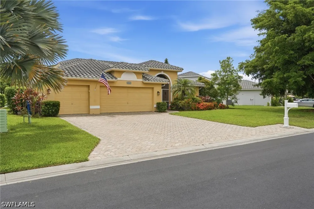 Dresden Court Fort Myers, FL 33912