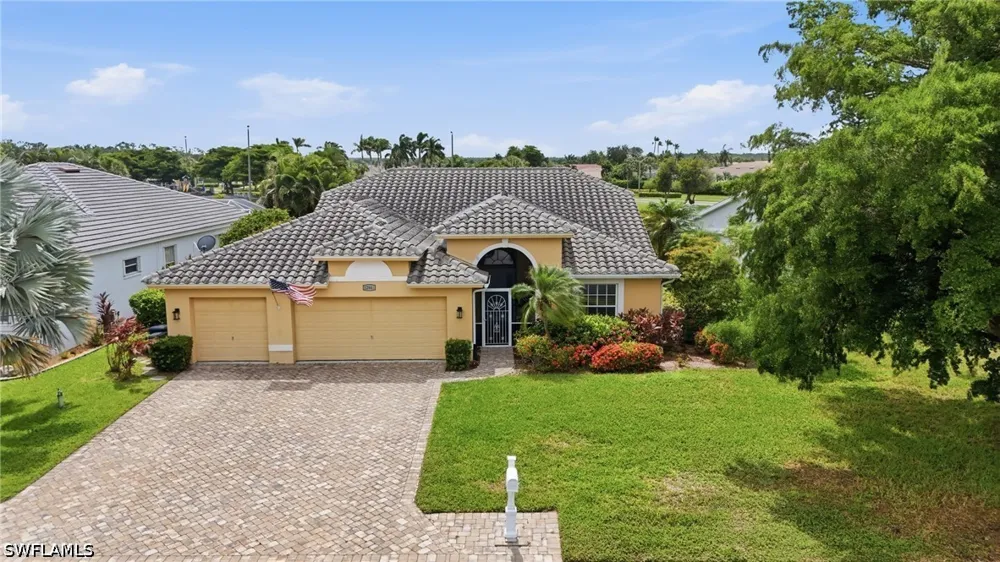 Dresden Court Fort Myers, FL 33912