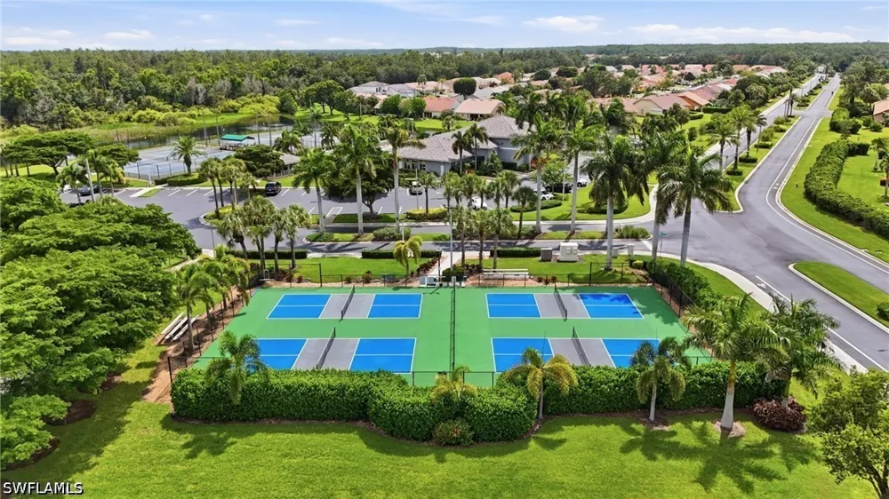 Dresden Court Fort Myers, FL 33912