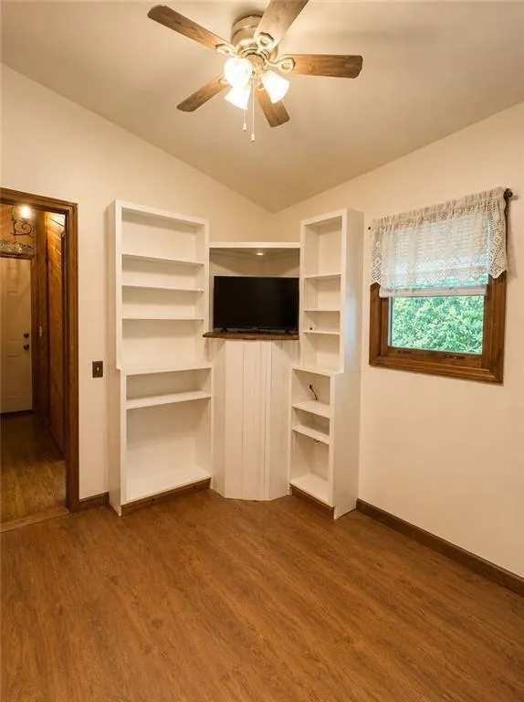 2261 Paradise Valley Road Cleveland, GA 30528