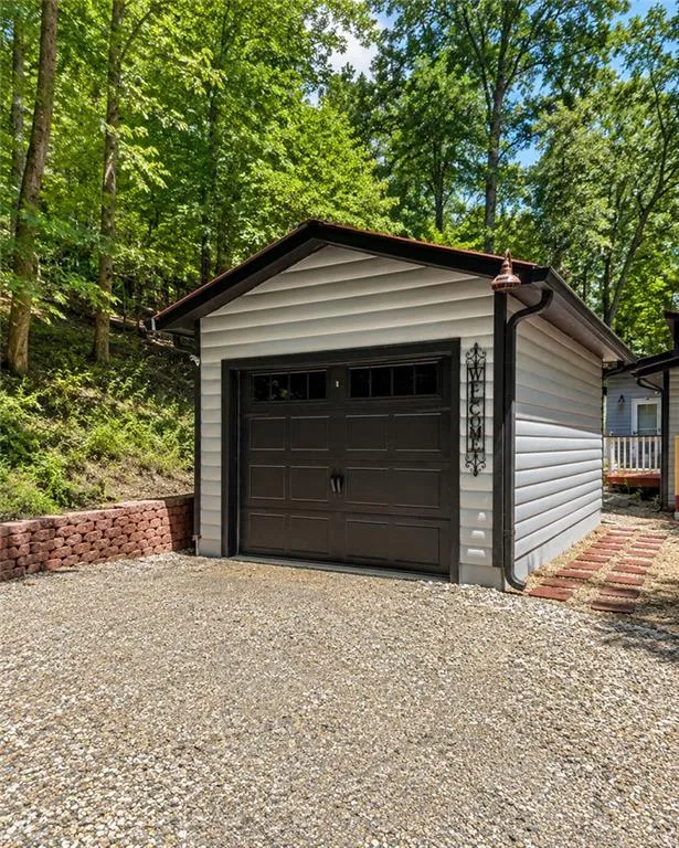 2261 Paradise Valley Road Cleveland, GA 30528