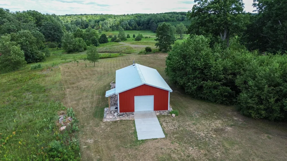 17219 7 Mile Road Reed City, MI 49677