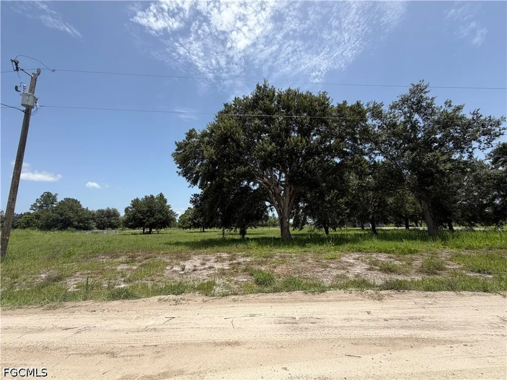 3rd Terrace Labelle, FL 33935