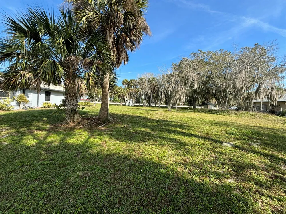 7866 U.S. 441 Okeechobee, FL 34974