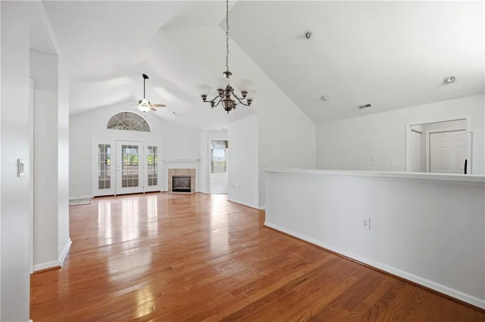 19108 Harvest Ridge Lane #19 Johns Creek, GA 30022