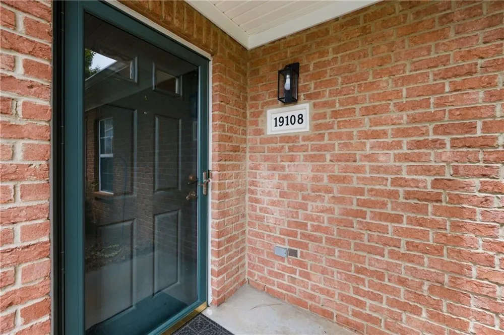 19108 Harvest Ridge Lane #19 Johns Creek, GA 30022