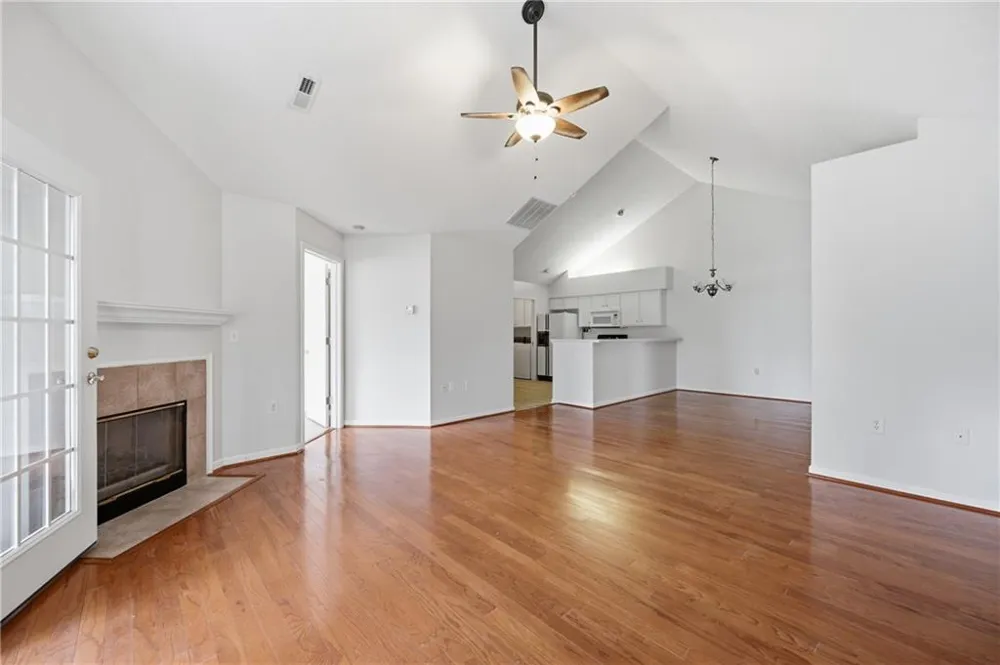 19108 Harvest Ridge Lane #19 Johns Creek, GA 30022