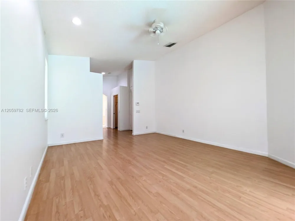3937 Nighthawk Dr Weston, FL 33331