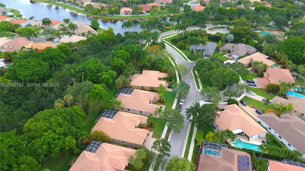 3937 Nighthawk Dr Weston, FL 33331