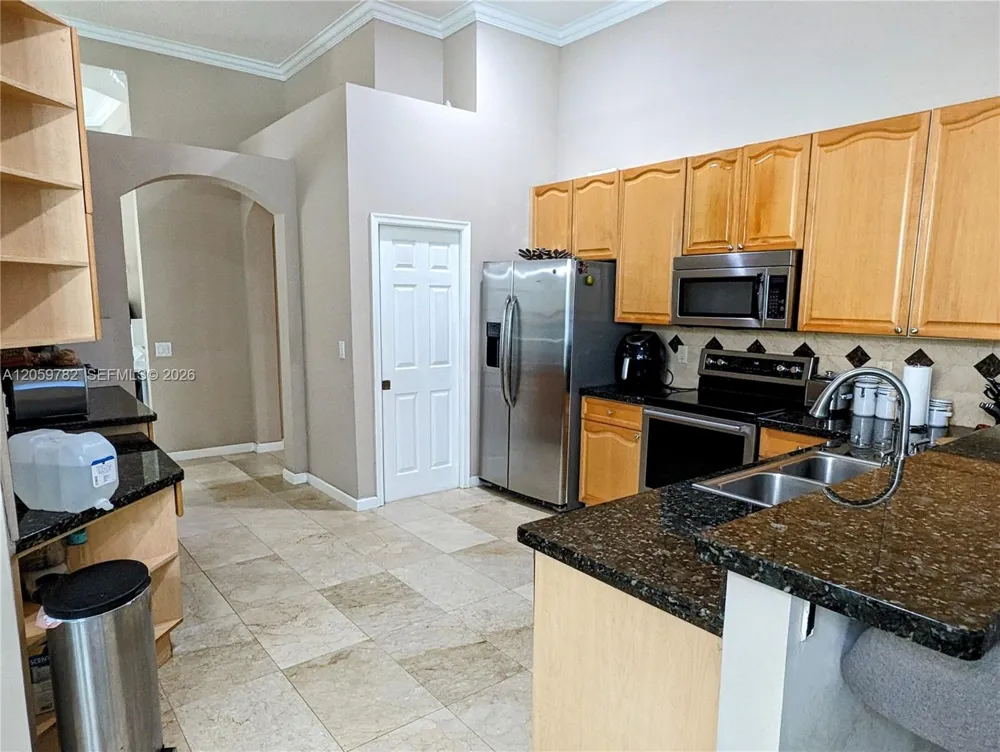 3937 Nighthawk Dr Weston, FL 33331