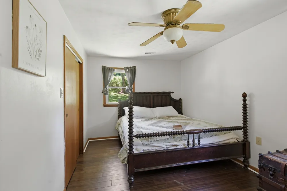 215 Wallace Dr Fayetteville, TN 37334