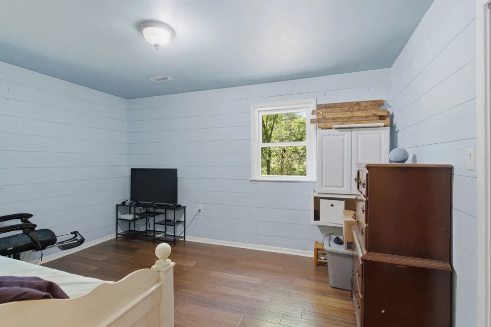 215 Wallace Dr Fayetteville, TN 37334