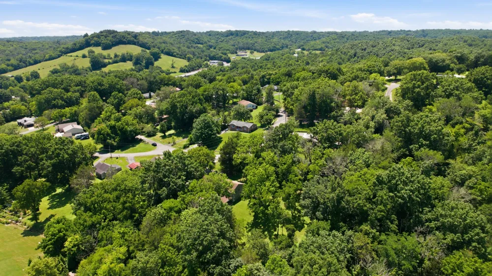 215 Wallace Dr Fayetteville, TN 37334