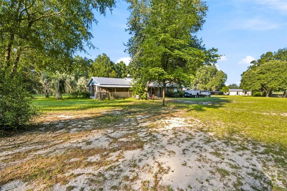 3025 S US HIGHWAY 41 Dunnellon, FL 34432