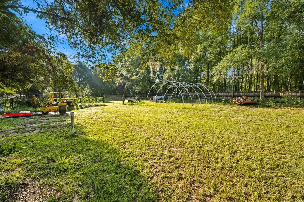 3025 S US HIGHWAY 41 Dunnellon, FL 34432