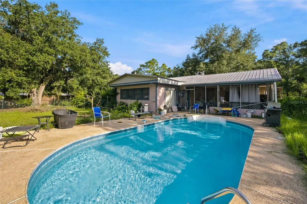 3025 S US HIGHWAY 41 Dunnellon, FL 34432