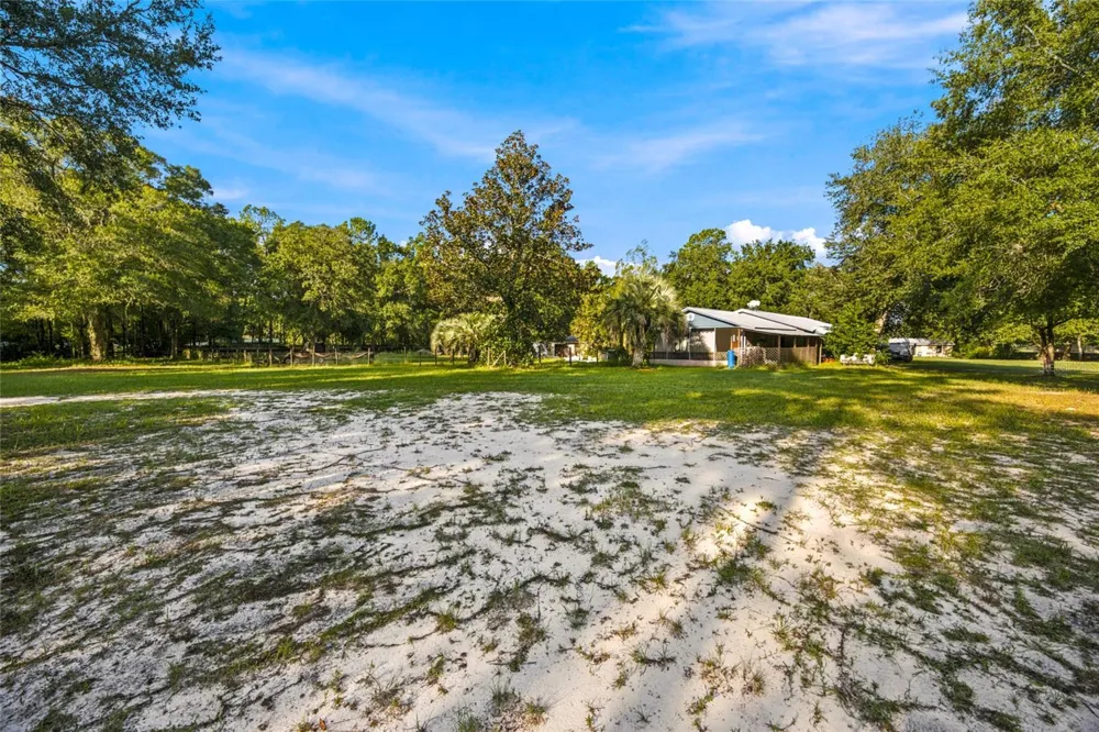 3025 S US HIGHWAY 41 Dunnellon, FL 34432