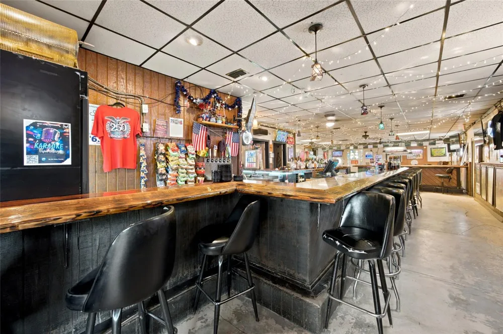 3025 S US HIGHWAY 41 Dunnellon, FL 34432