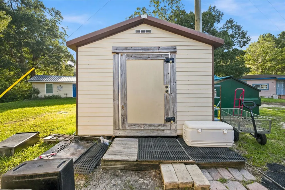 3025 S US HIGHWAY 41 Dunnellon, FL 34432