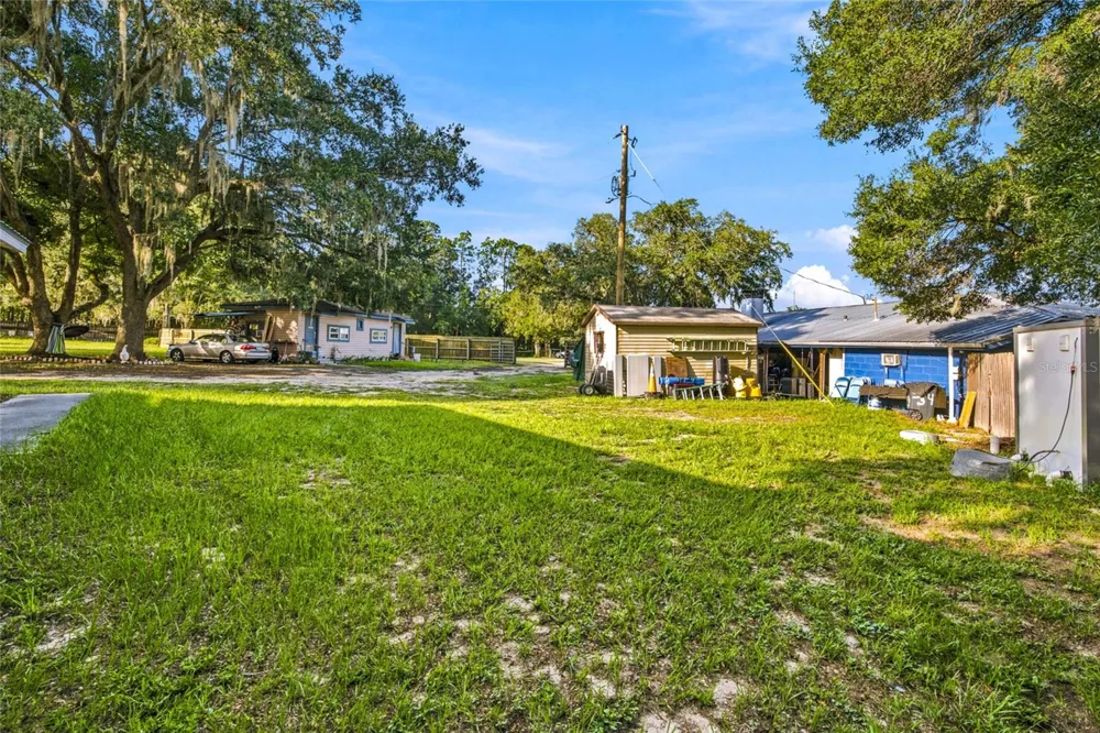3025 S US HIGHWAY 41 Dunnellon, FL 34432