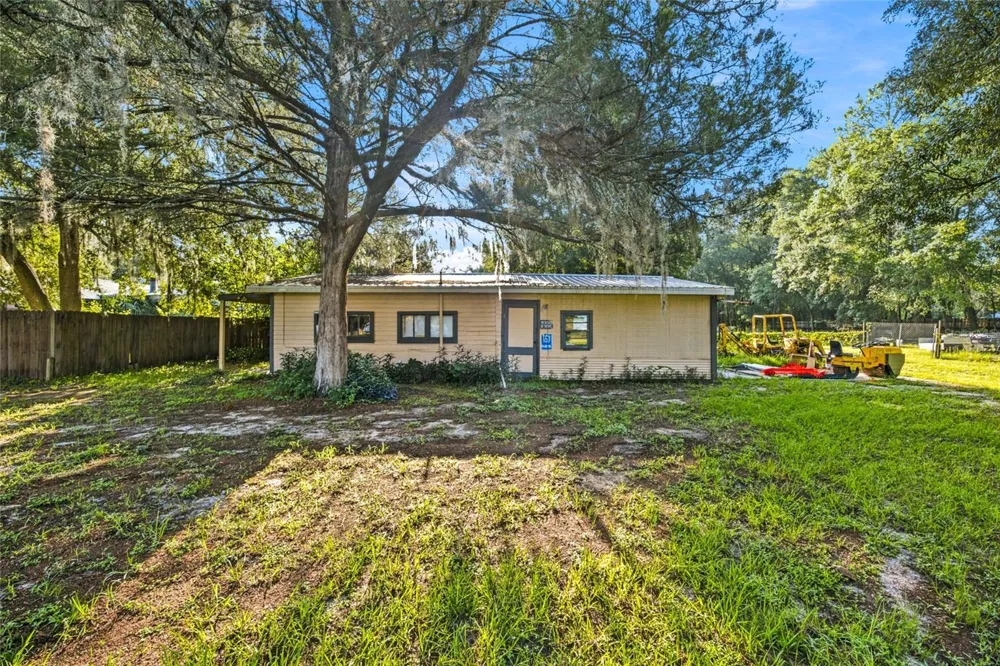 3025 S US HIGHWAY 41 Dunnellon, FL 34432