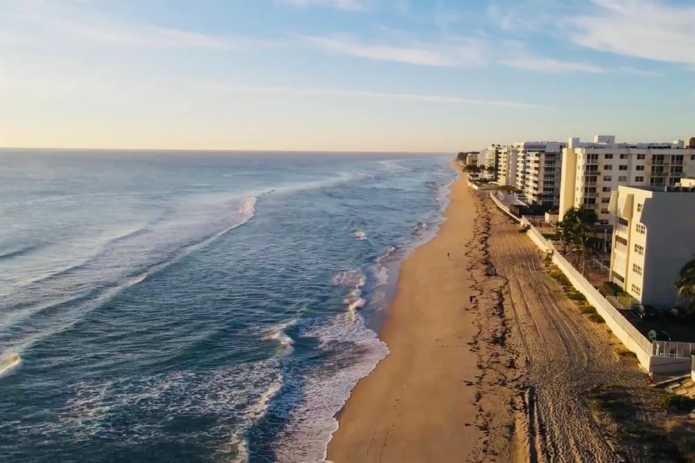3490 S Ocean Boulevard South Palm Beach, FL 33480