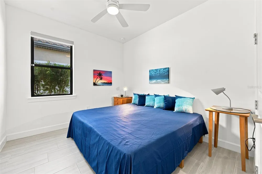 6713 ALSTEAD CIRCLE Bradenton, FL 34202