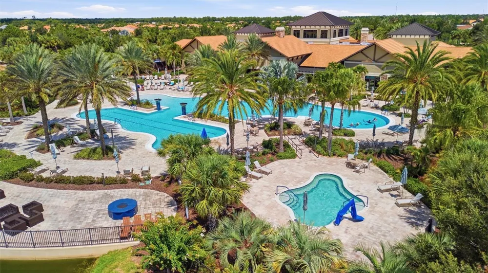 6713 ALSTEAD CIRCLE Bradenton, FL 34202