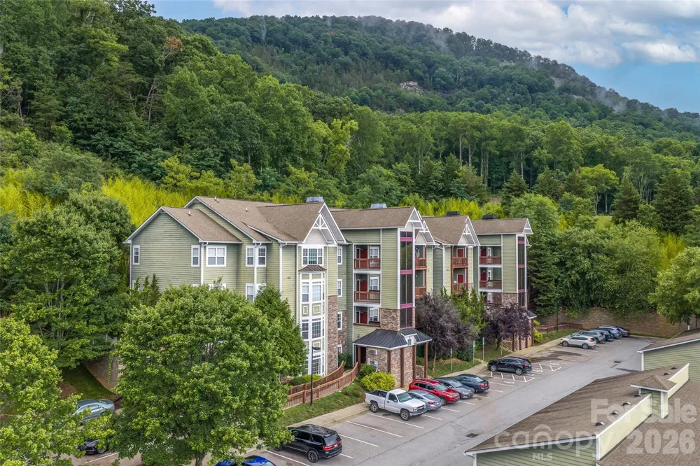 2000 Olde Eastwood Village Boulevard #C-206 Asheville, NC 28803